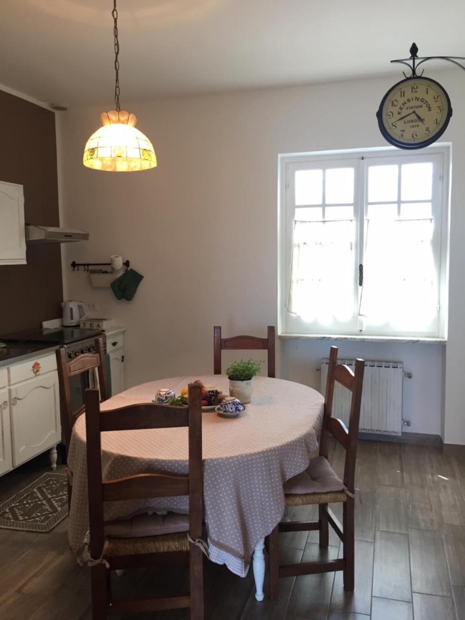 Ferienwohnung Alchimia House Cisano sul Neva Exterior foto